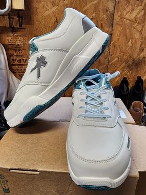 KURU Kinetic 2 White Teal Athletic Trainer/ Sneaker. Women's